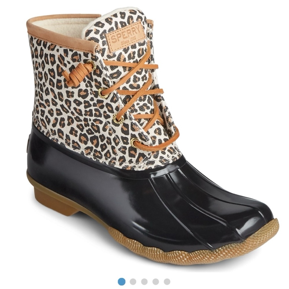 Women’s size 8 cheetah print Sperry Boot